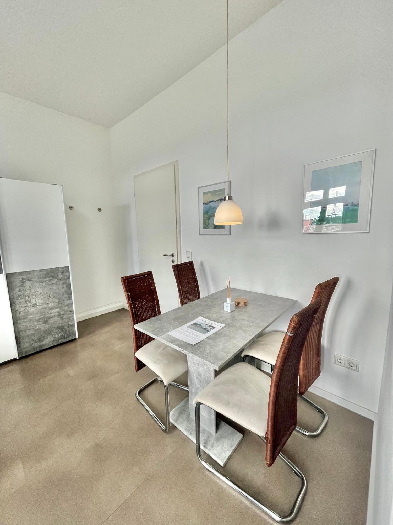 Guesthouse Bielefeld - Brake Ngoại thất bức ảnh